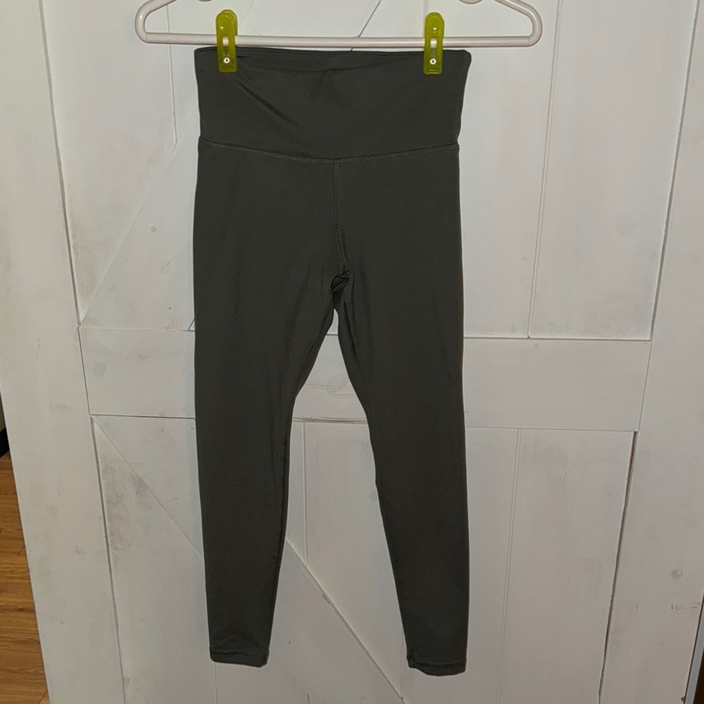 Dark green leggings